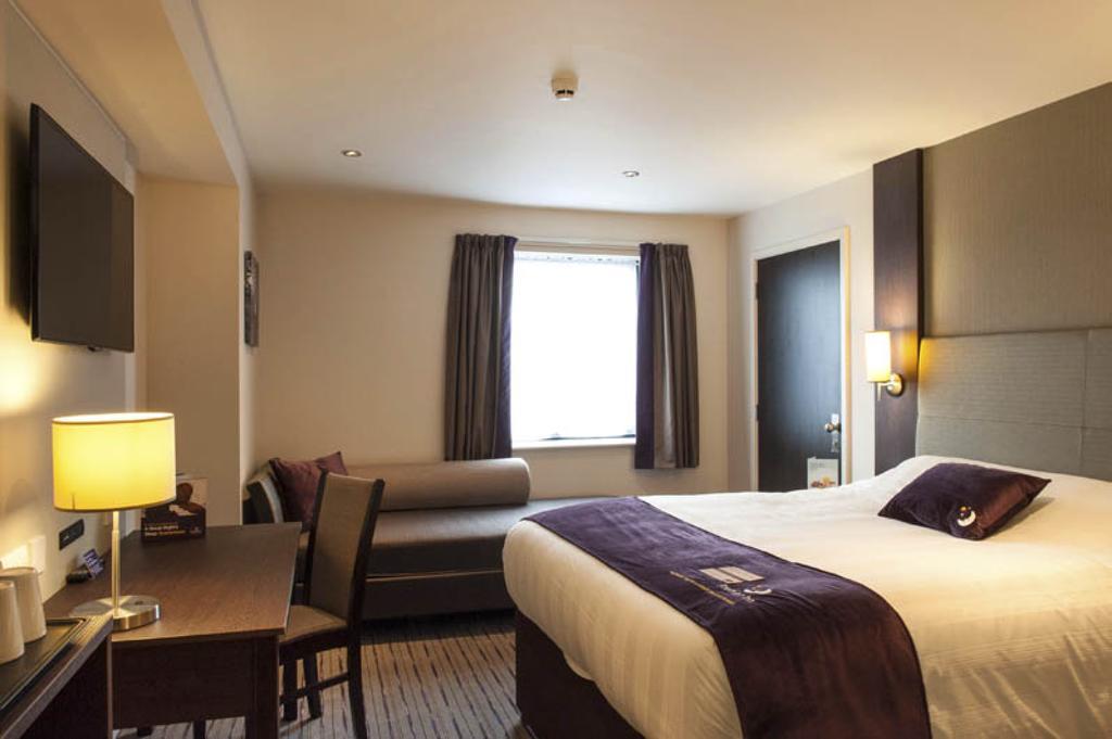 Premier Inn London Greenford Kültér fotó